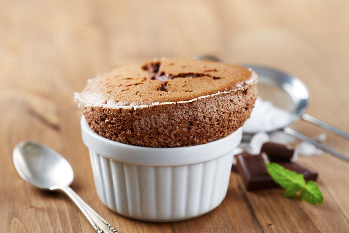 HOW SIMPLE IT IS TO MAKE THE PERFECT SOUFFLÉ