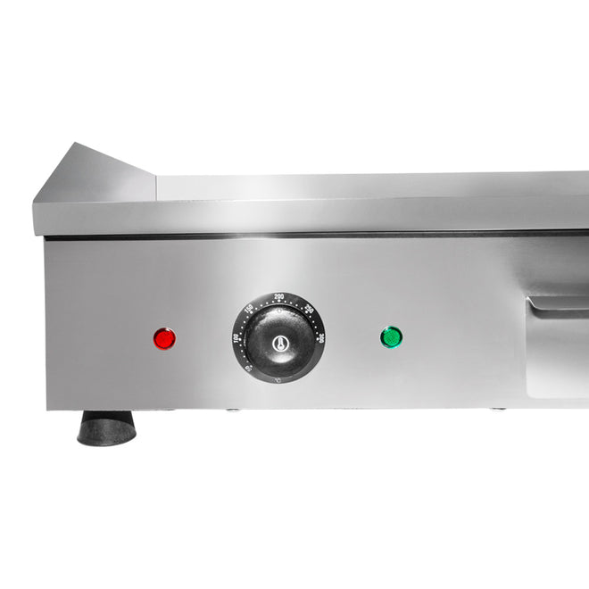 Large (half ribbed) / 220V, flat top grill